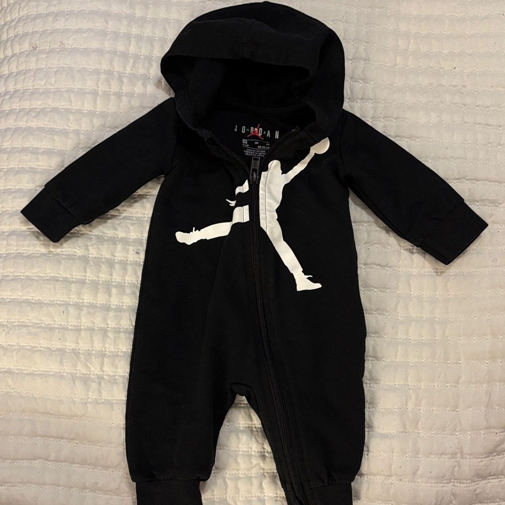 Jordan Kids One Piece in Black with White Logo